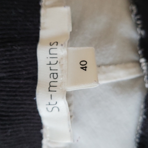 ST. Martin's silk and cotton graphic blouse. - Picture 4 of 5